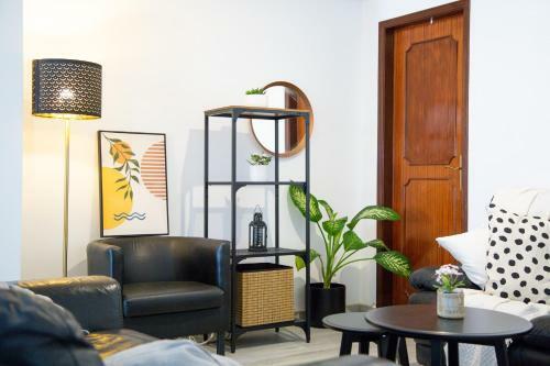 Quarto Privado Em Cascais, H� 5 Minutos Da Praia