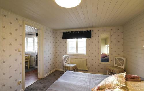 Three-bedroom Holiday Home In Animskog