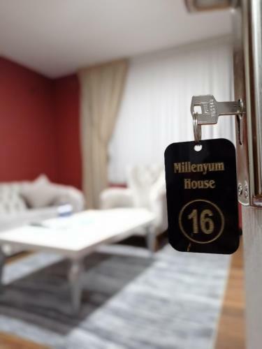 Apartamento M?lenyum House Su?t