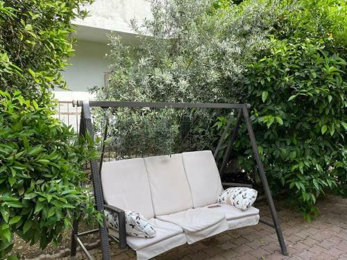 Portakal Bah�esi ?�erisinde M�stakil Villa
