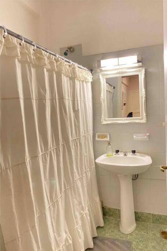 Apartamento Amplio Departamento En El Coraz�n De Mendoza.