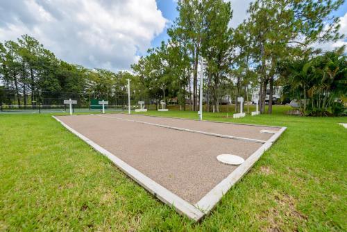 Club Naples Rv Resort