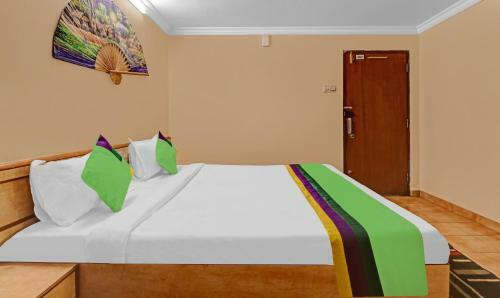 Treebo Trend Hotel Surya Yatri Niwas