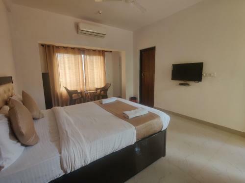 Hotel The Silver Oake Candolim Goa
