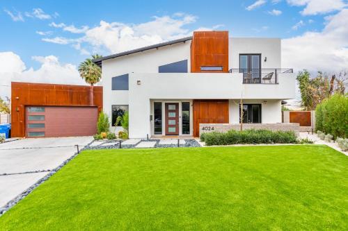33rd Modern Phoenix Home