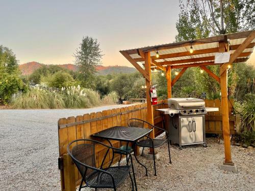 Sierra Mountain Lodge - Yosemite