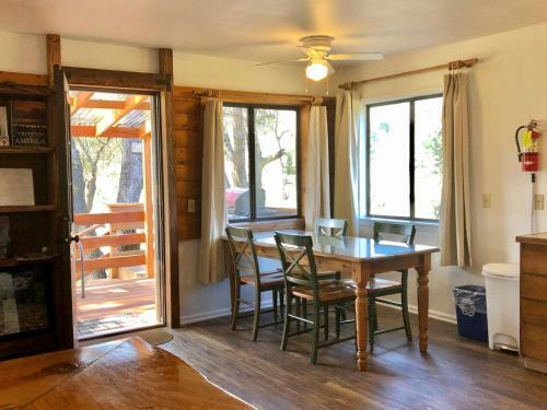 Sierra Mountain Lodge - Yosemite