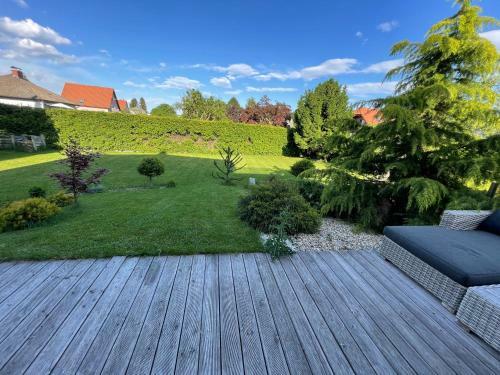 Apartamento Sch�ne Gartenwohnung Mit Carport Und Terrasse!