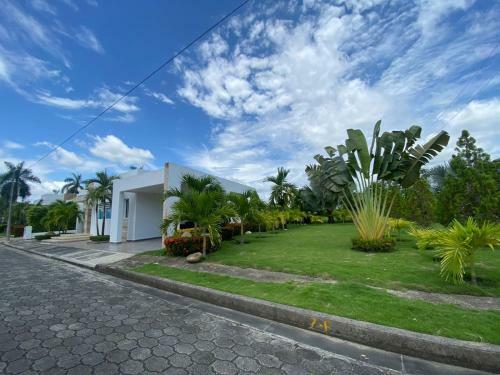 Casa Piscina Santa Ana