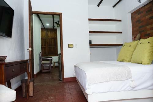 Hotel Honda Colonial Magdalena Resort