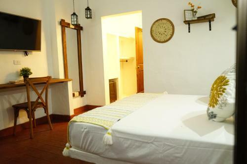 Hotel Honda Colonial Magdalena Resort