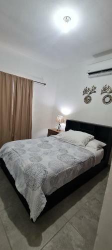 Gated And Very Secured White House 6 Mins From The Beach
