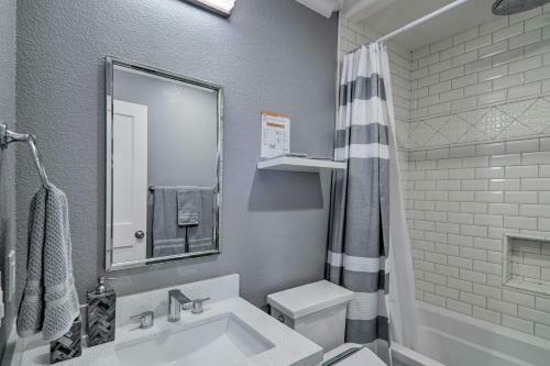 Discovery Bay Retreat With Balcony And Boat Dock!