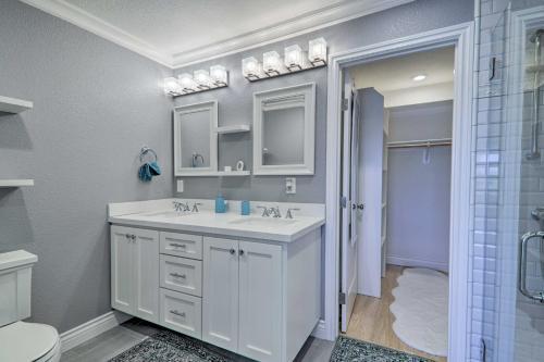 Discovery Bay Retreat With Balcony And Boat Dock!