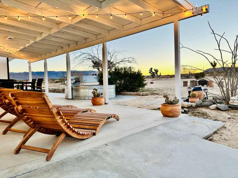 Ravens Nest Ranch, Fire Pit , Views, Near Jt Park!