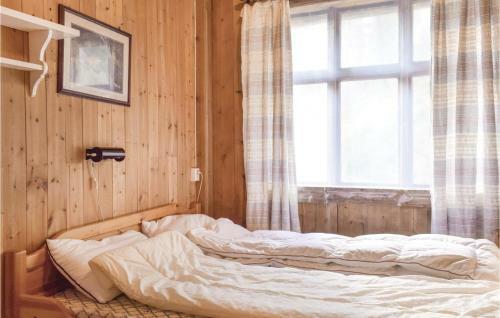One-bedroom Holiday Home In Vallavik