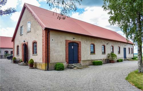 Beautiful Home In Hammenh�g W/ 2 Bedrooms