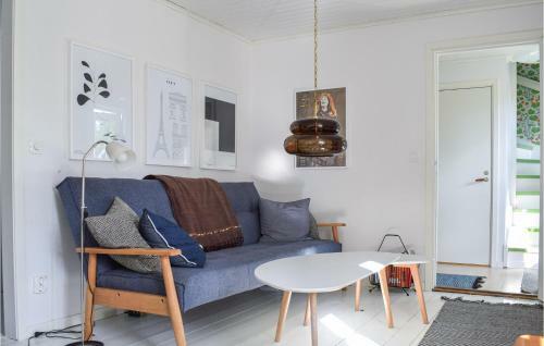 Nice Home In Holmsj� With Wifi And 3 Bedrooms