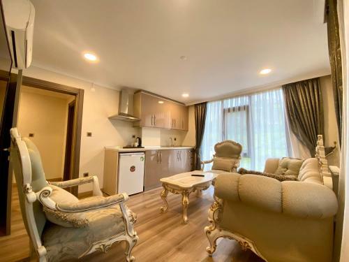 Caykent Suites Deluxe Hotel