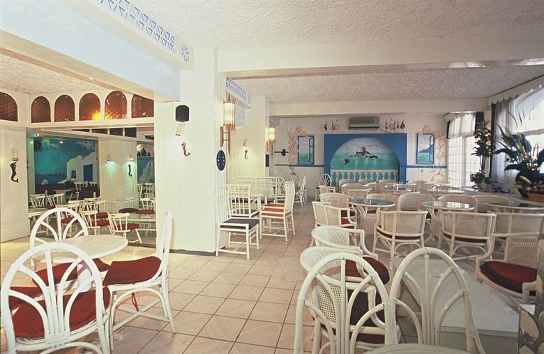 Oscar Hotel & Apartments