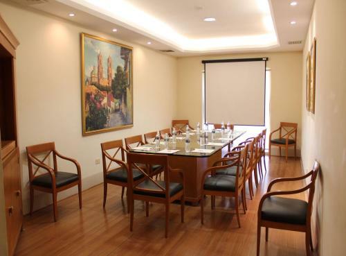 Hotel Hacienda Real