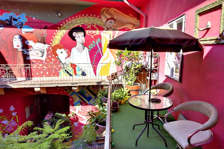 Santico Art Hostel And Guesthouse