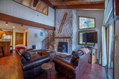 #431 - Rustic Mountain Condo, Golf Course View