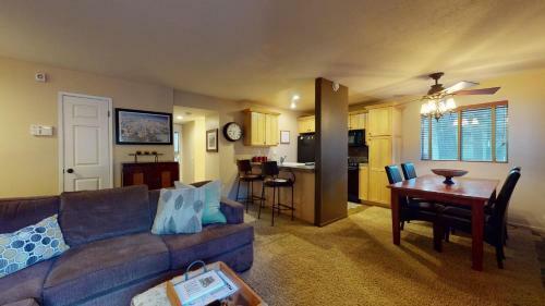 #524- Midtown, Cozy Condo
