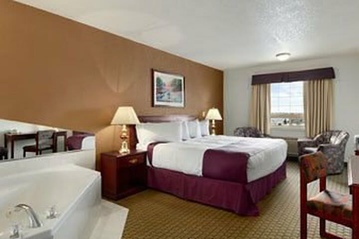 Hotel Ramada Inn & Suites Red Deer