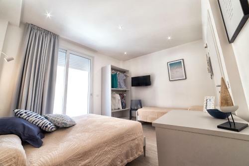 Lo Scoglio Della Formica B&B