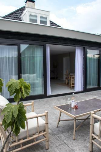 Luxe Vakantiehuis Nova Met Zwembad