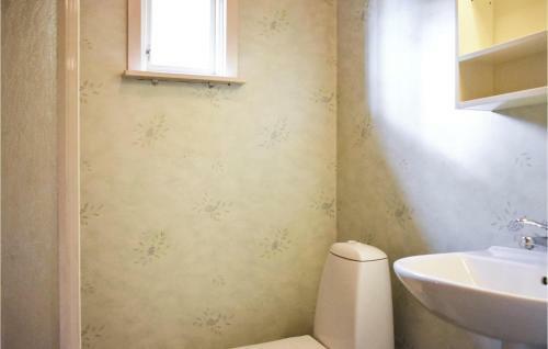 Nice Home In Listerby W/ Internet And 2 Bedrooms