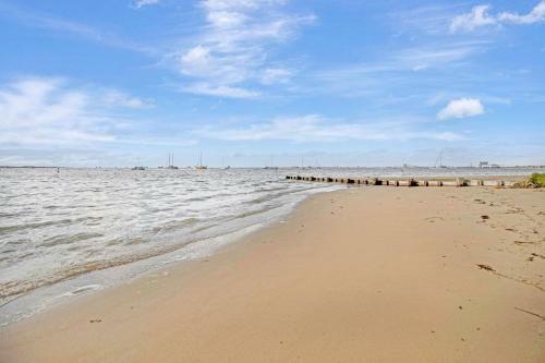 Apartamento Refreshing 2br Unit Near The Beach With Wifi