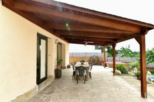 Agradable Casa Con Piscina A 5�del Mar