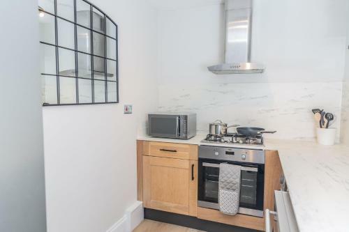 32 Evesham Road - By Luxury Apartment