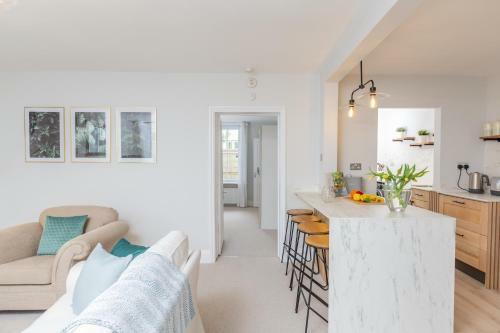 32 Evesham Road - By Luxury Apartment