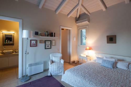 Phaedrus Living: Seaview Luxury Villa Geranium