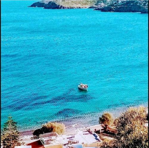 A House For 6 At Vromolithos Colorful