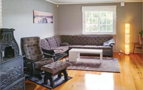 Three-bedroom Holiday Home In Ulefoss