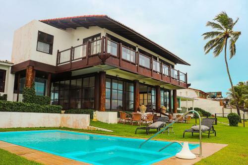 Qavi - Casa Moderna Beira-mar Em #jacum�
