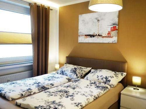 Inviting Apartment In D�sseldorf With Parking