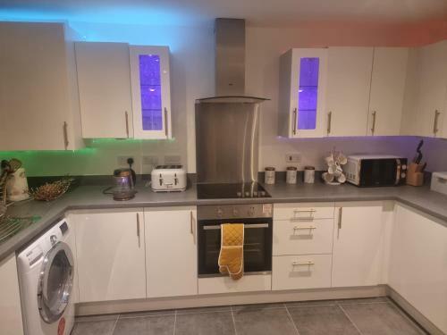 Stylish And Modern 4 Bed New Build