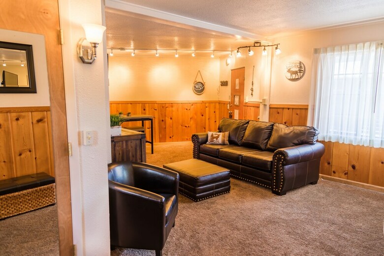 Motel Alpine Trail Ridge Inn