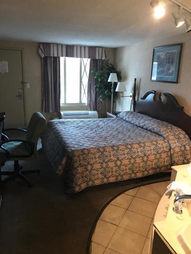 Motel Home Town Inn