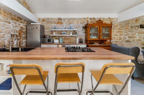 Holiday Home - Villa Thorak