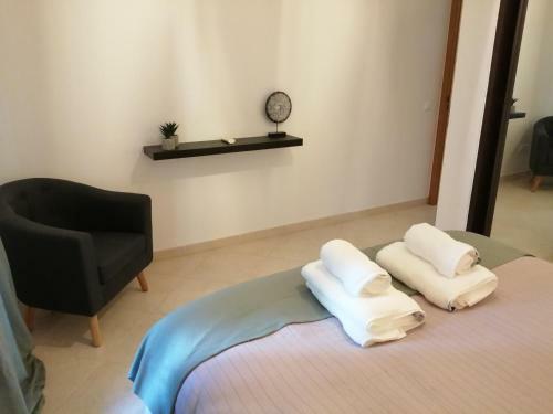 Apartamento De 2 Quartos No Centro De Monte Gordo