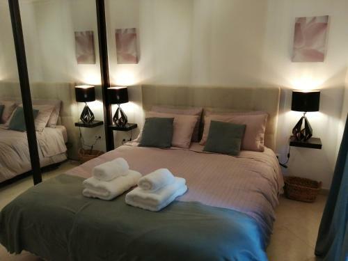 Apartamento De 2 Quartos No Centro De Monte Gordo
