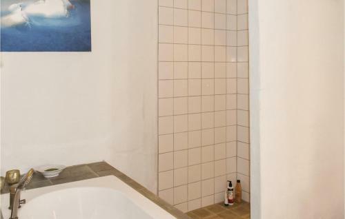 Amazing Home In Simrishamn W/ Wifi And 2 Bedrooms