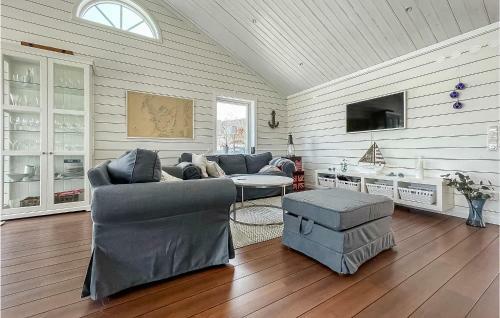 Amazing Home In Dyr�n With Wifi And 3 Bedrooms