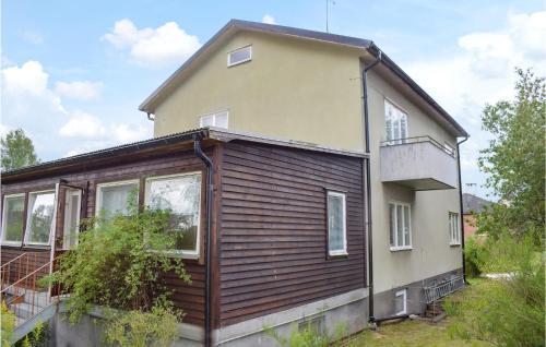 Amazing Home In Traryd With 5 Bedrooms